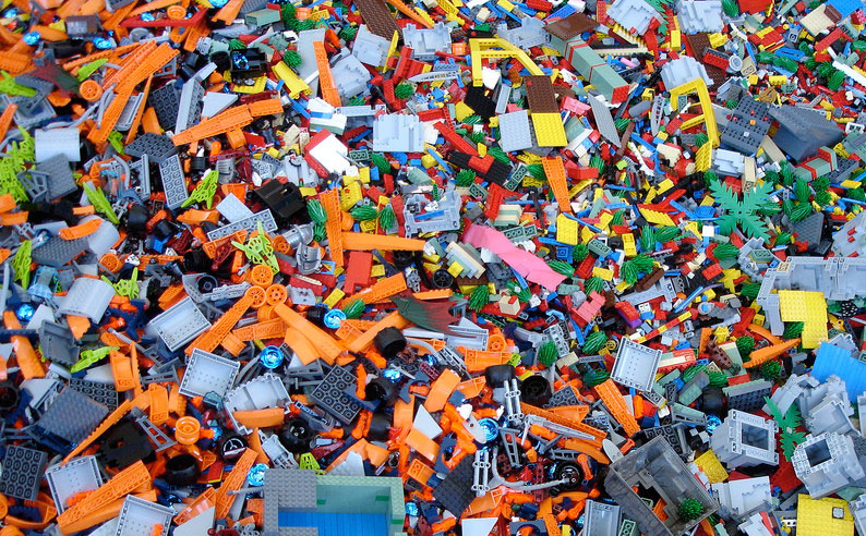 Diving into a Large LEGO Lot