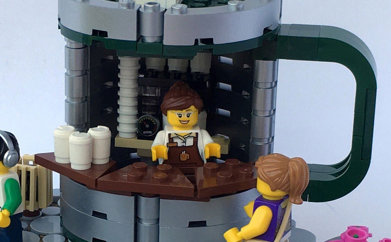 Modular LEGO coffee shop