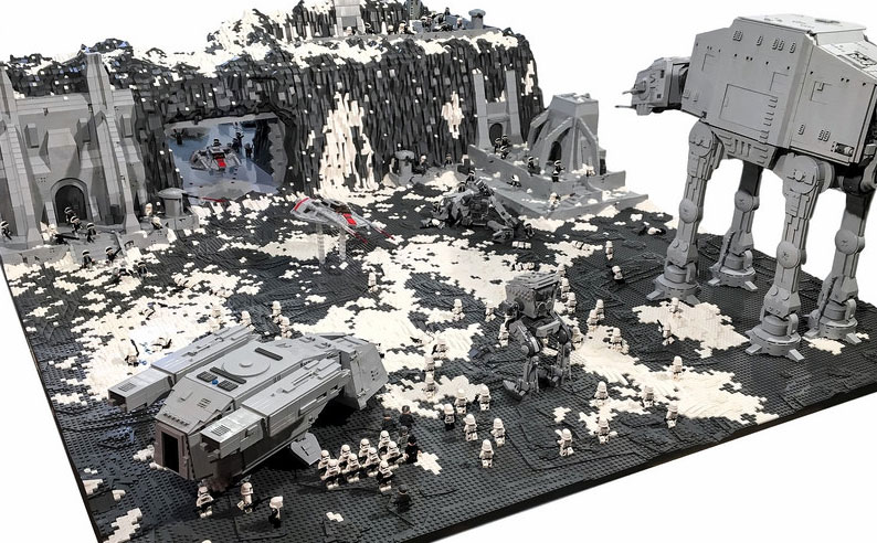 Beautiful LEGO Star Wars Battlefront Diorama!