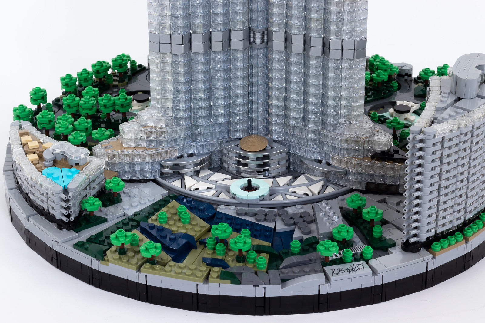 lego micros scale skyscraper